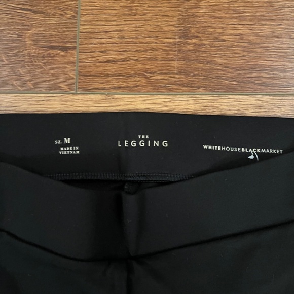 WHBM "The Legging" size medium - Picture 2 of 4